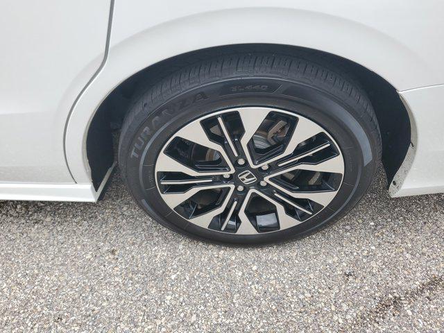 used 2025 Honda Odyssey car, priced at $45,393