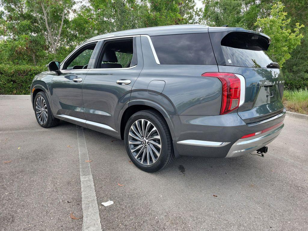 used 2024 Hyundai Palisade car, priced at $38,076