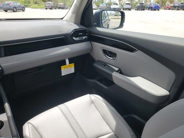 new 2025 Honda Pilot car, priced at $49,450