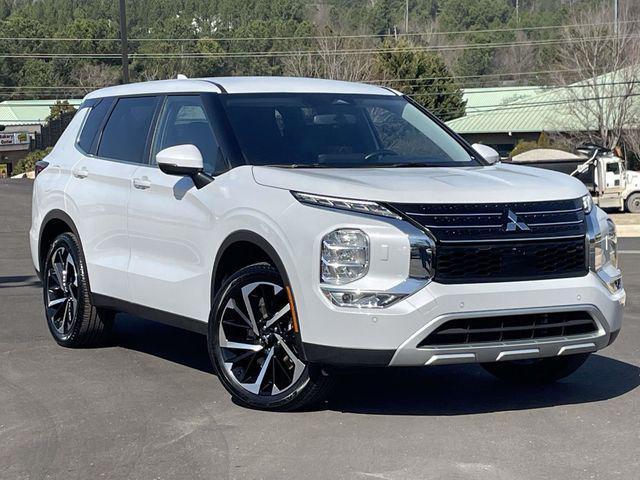 used 2024 Mitsubishi Outlander car, priced at $22,795