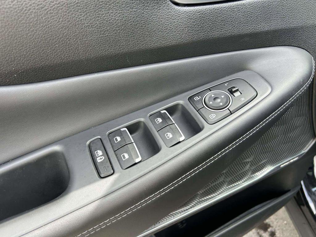 used 2022 Hyundai Santa Fe car, priced at $18,195