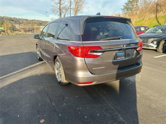 used 2024 Honda Odyssey car, priced at $31,500