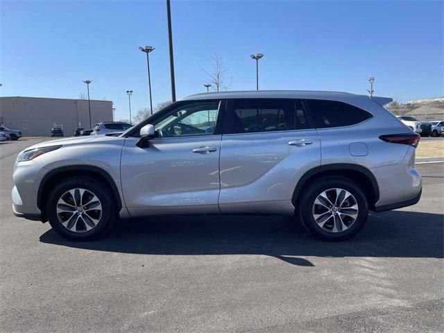 used 2024 Toyota Highlander car, priced at $36,695