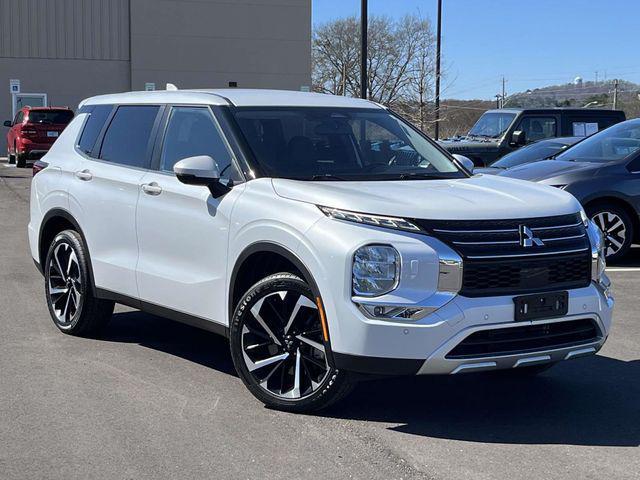 used 2024 Mitsubishi Outlander car, priced at $24,495