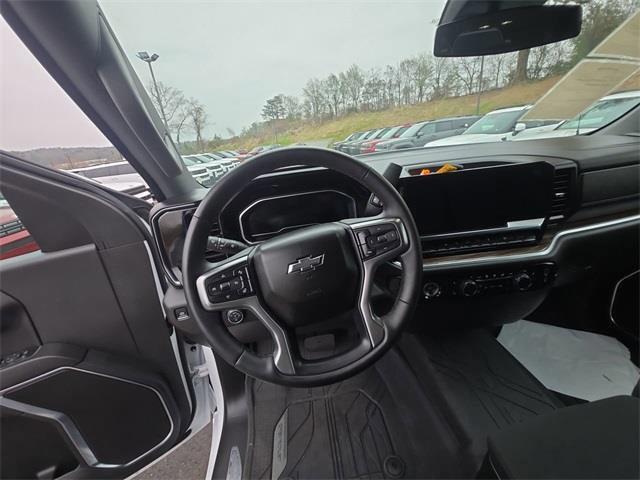 used 2024 Chevrolet Silverado 1500 car, priced at $40,600
