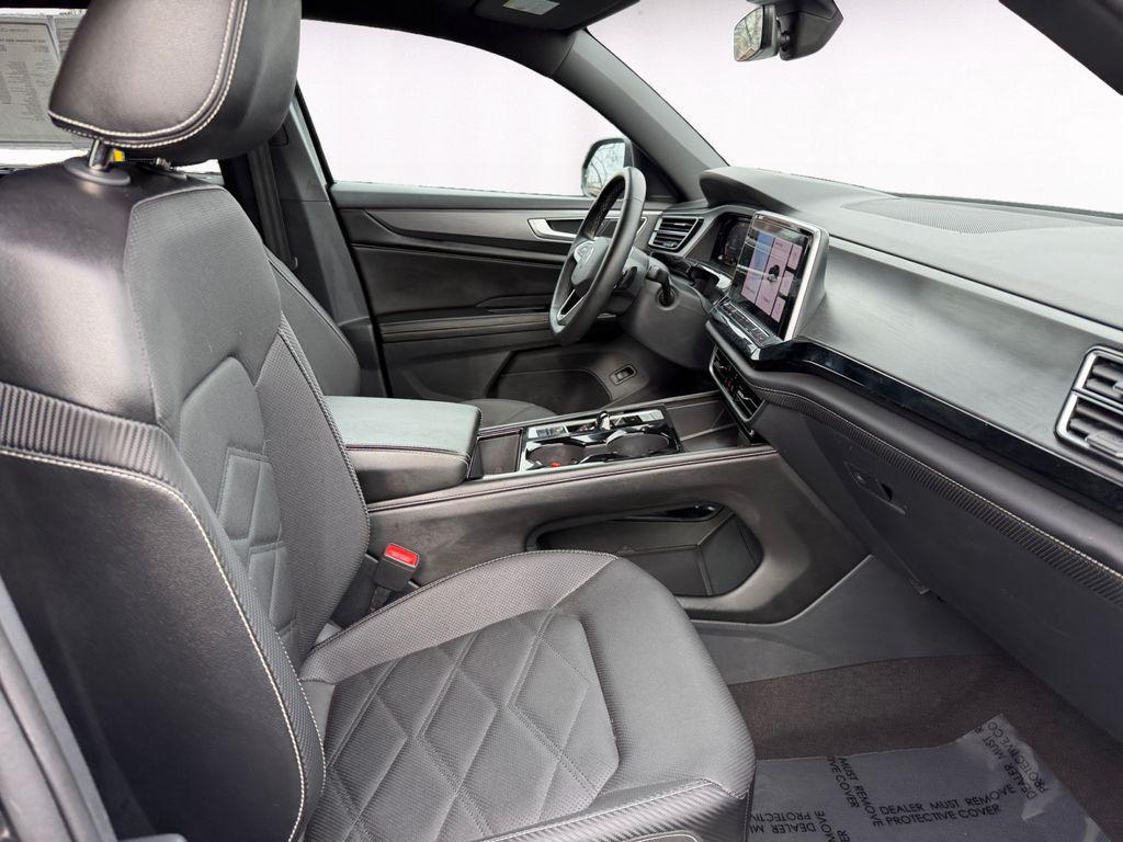 used 2024 Volkswagen Atlas Cross Sport car