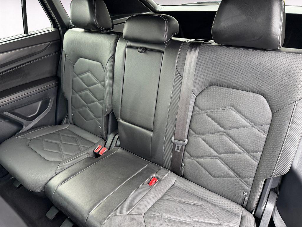 used 2024 Volkswagen Atlas Cross Sport car