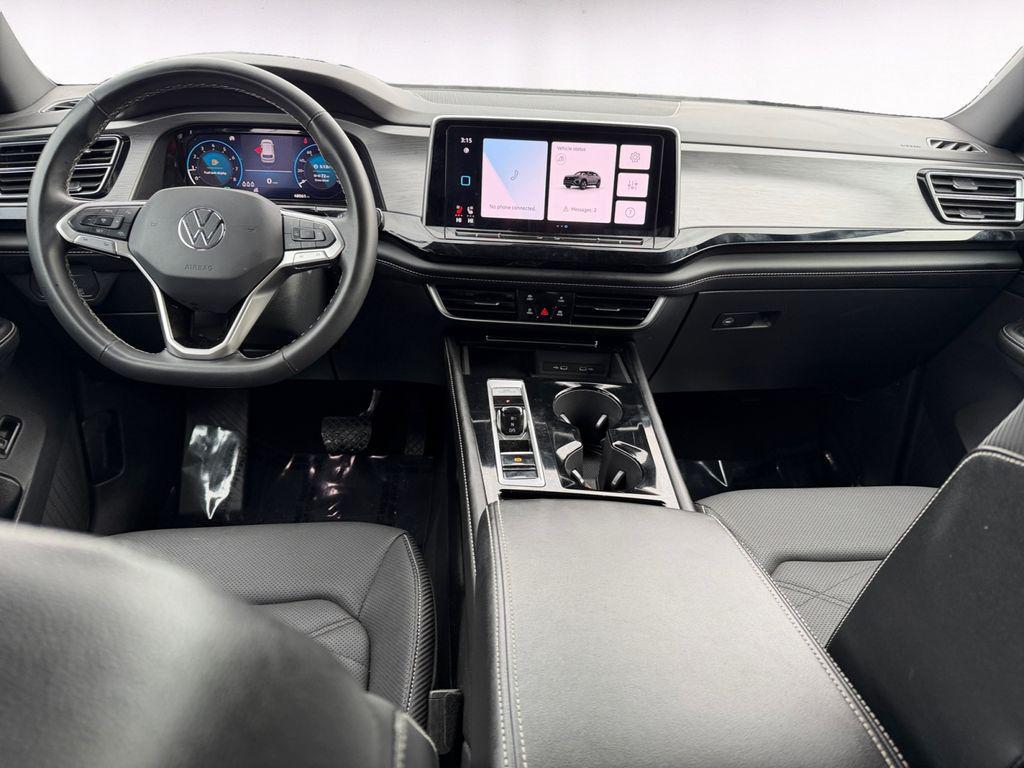 used 2024 Volkswagen Atlas Cross Sport car