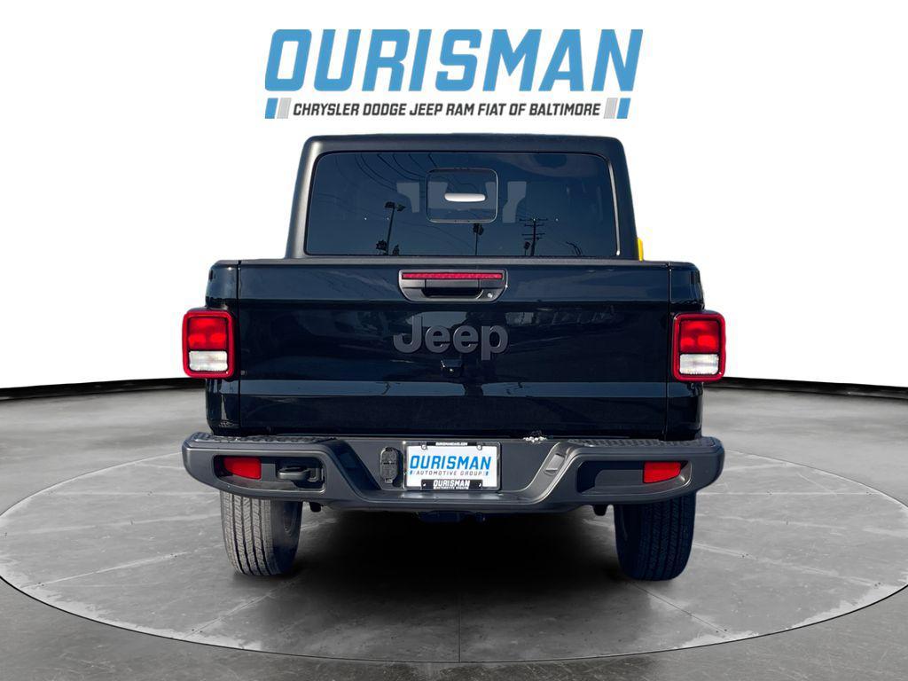 new 2026 Jeep Gladiator car, priced at $43,184