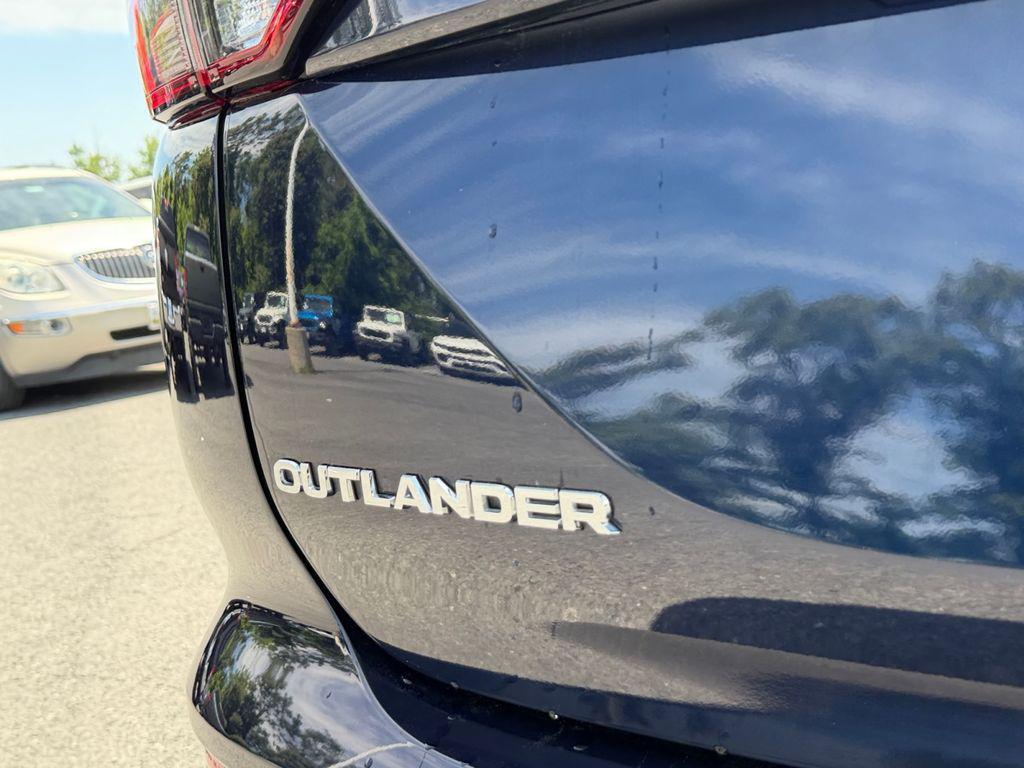 used 2022 Mitsubishi Outlander car, priced at $25,300