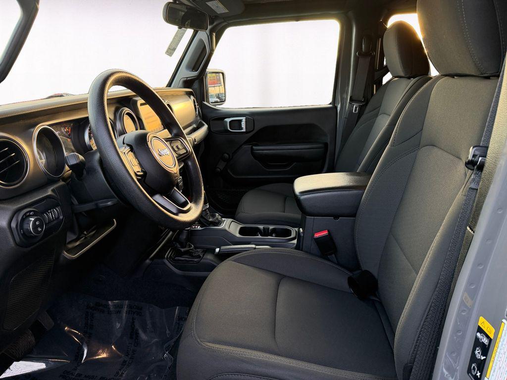 used 2022 Jeep Gladiator car, priced at $28,500