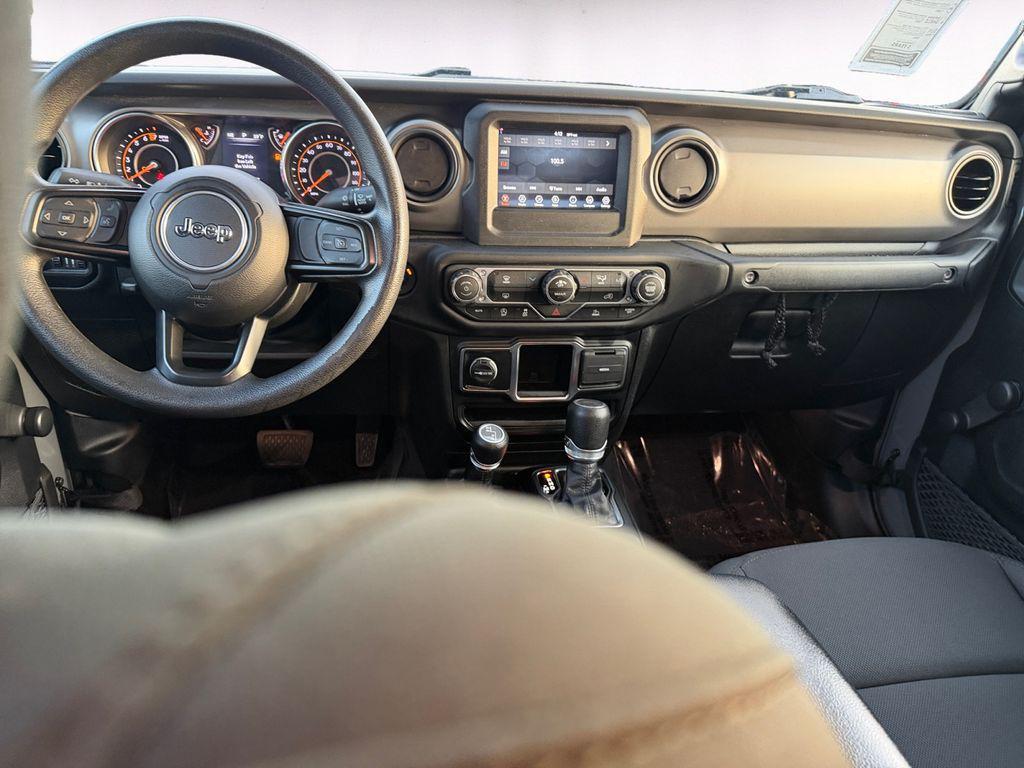 used 2022 Jeep Gladiator car, priced at $28,500