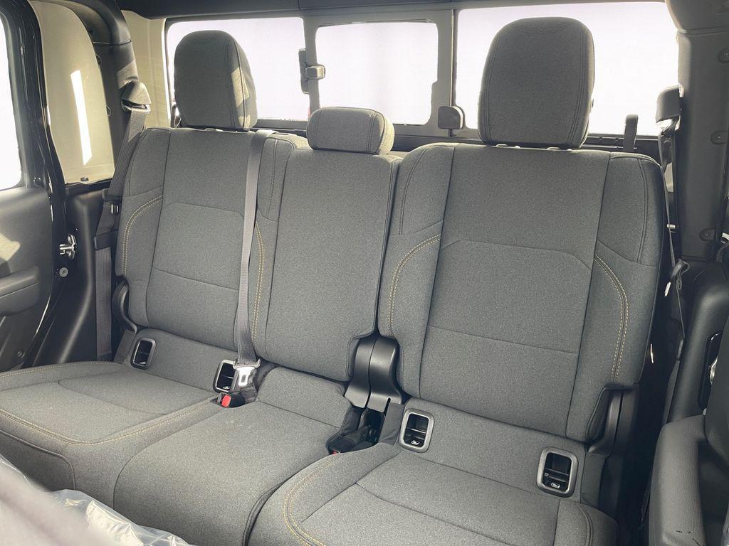 new 2026 Jeep Gladiator car, priced at $43,520