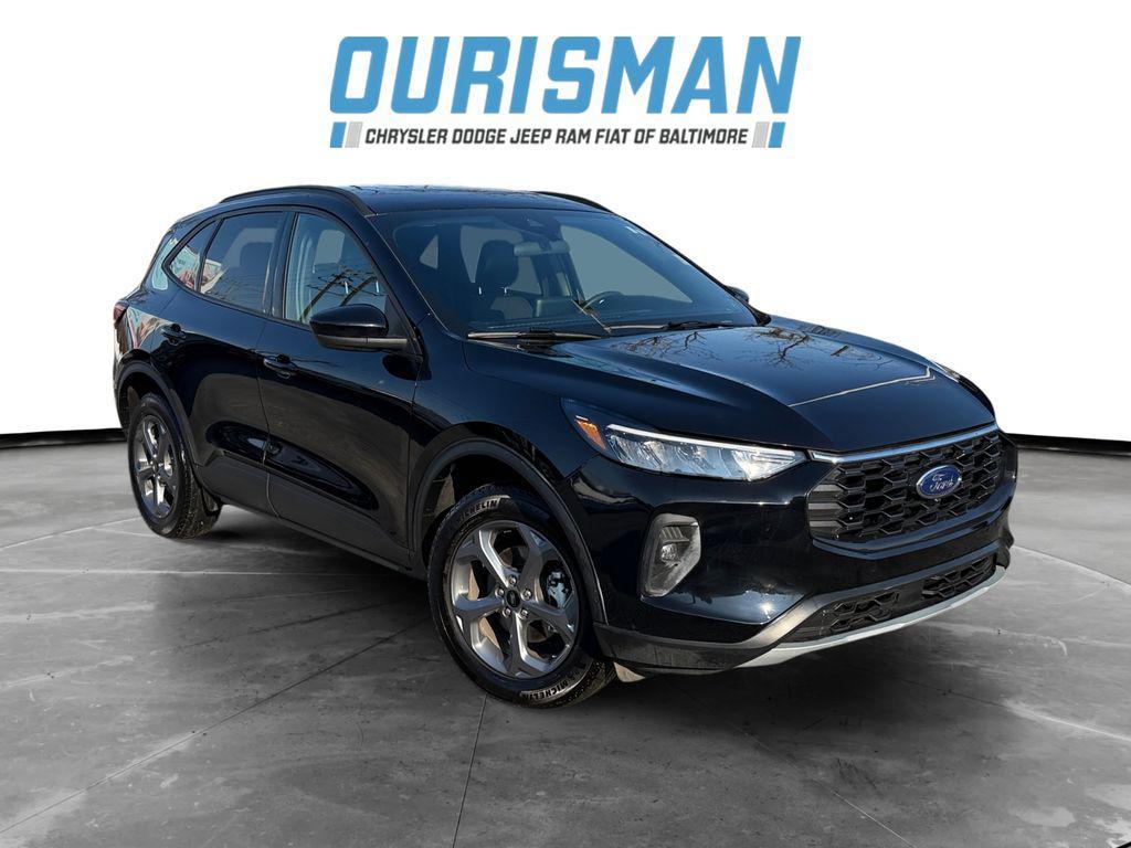 used 2025 Ford Escape car, priced at $23,800