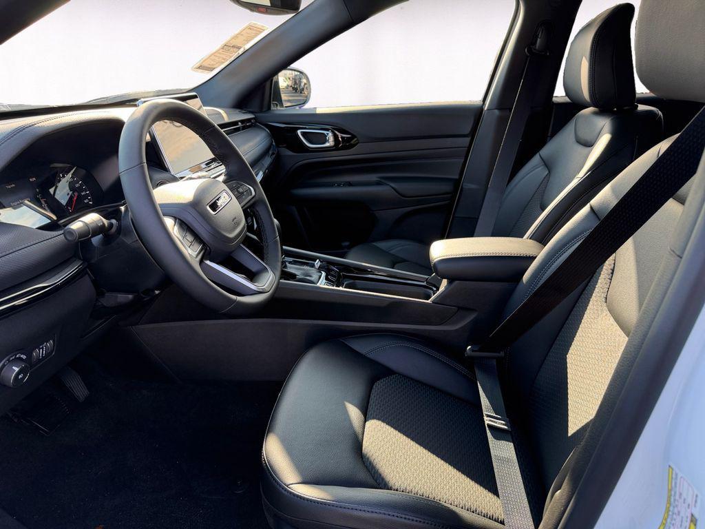 new 2026 Jeep Compass car, priced at $25,449