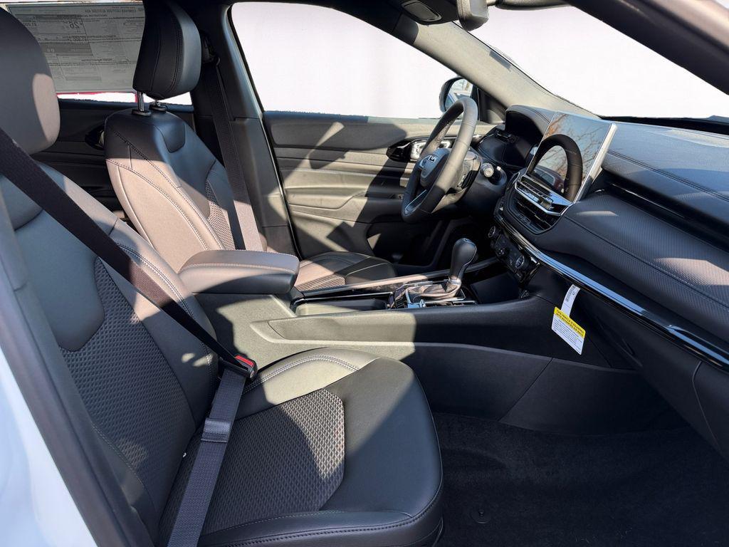 new 2026 Jeep Compass car, priced at $25,449