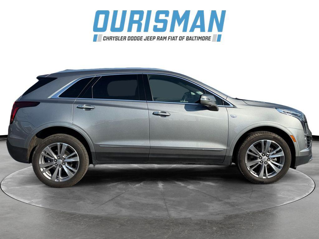 used 2024 Cadillac XT5 car, priced at $37,000