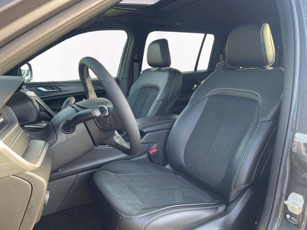 new 2025 Jeep Grand Cherokee L car, priced at $41,648