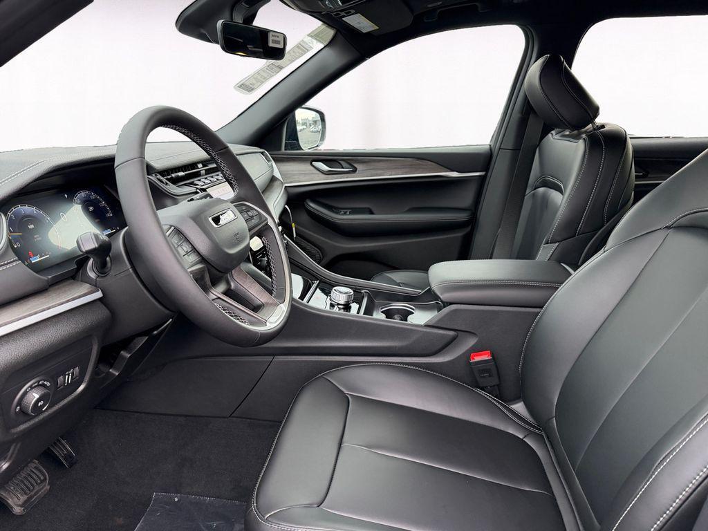 new 2025 Jeep Grand Cherokee L car, priced at $49,170