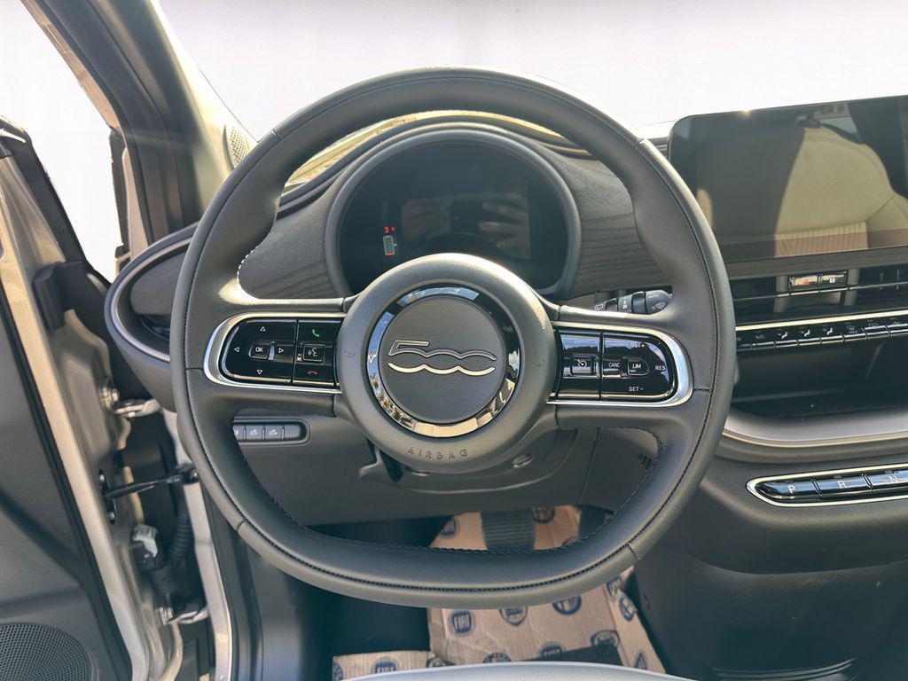 new 2025 FIAT 500e car, priced at $32,495