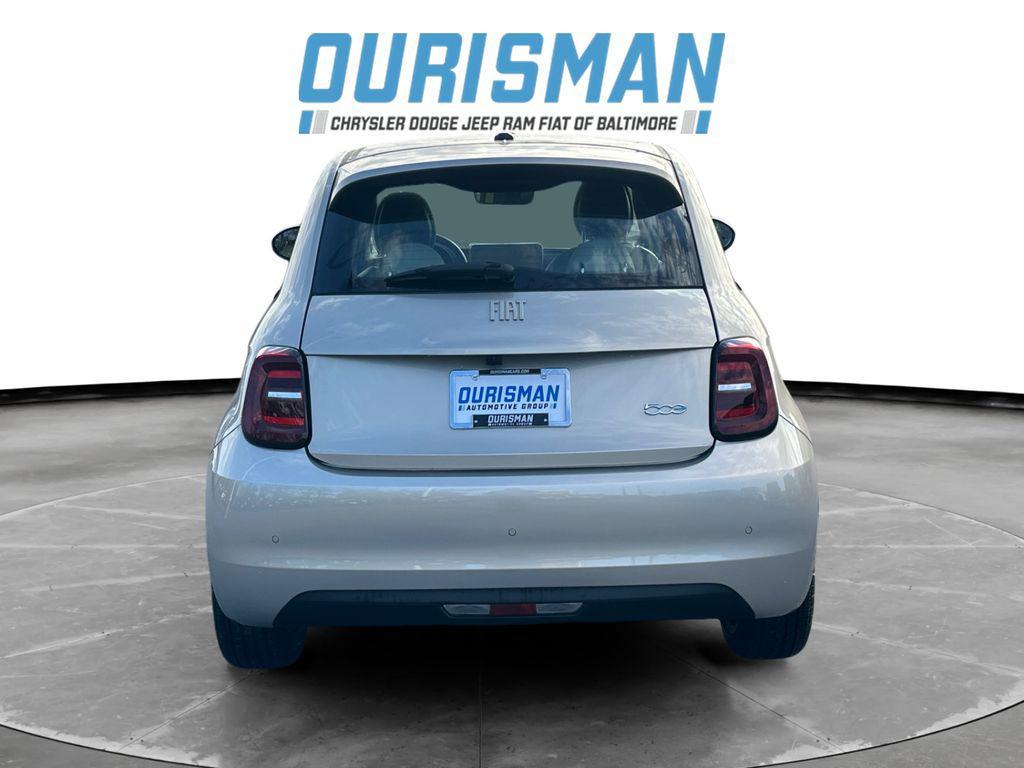 new 2025 FIAT 500e car, priced at $32,495
