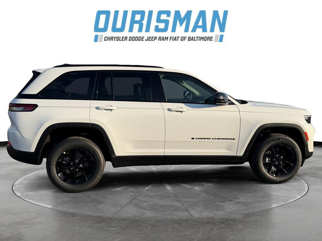 new 2025 Jeep Grand Cherokee car, priced at $42,672