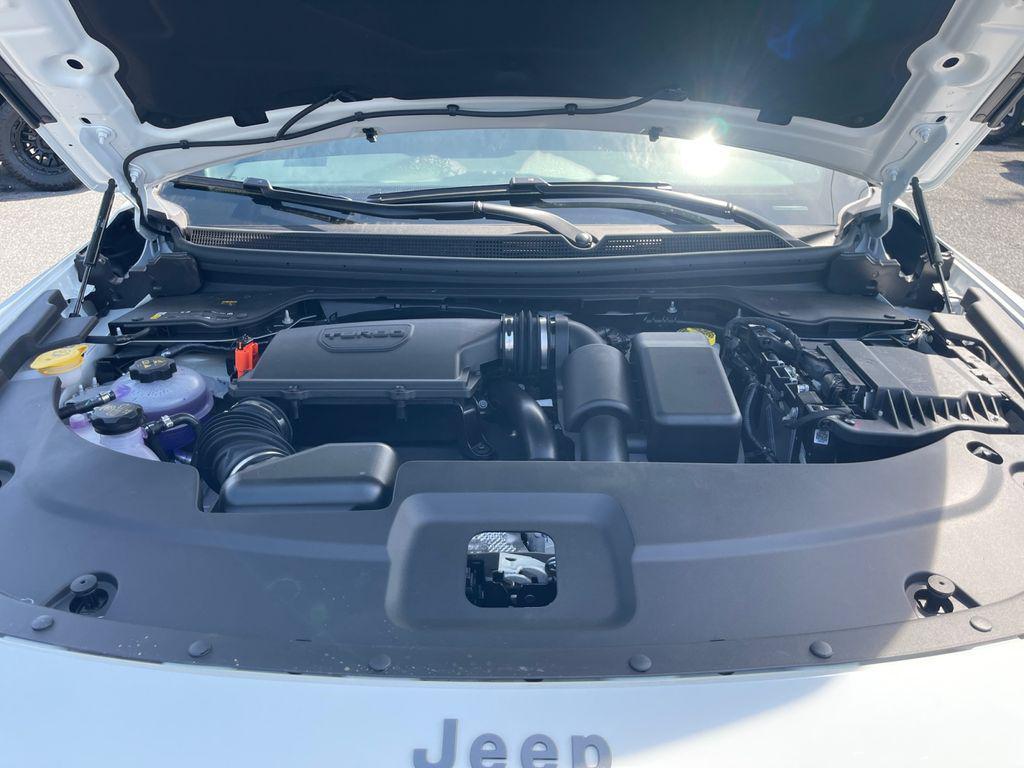 new 2026 Jeep Cherokee car, priced at $43,332