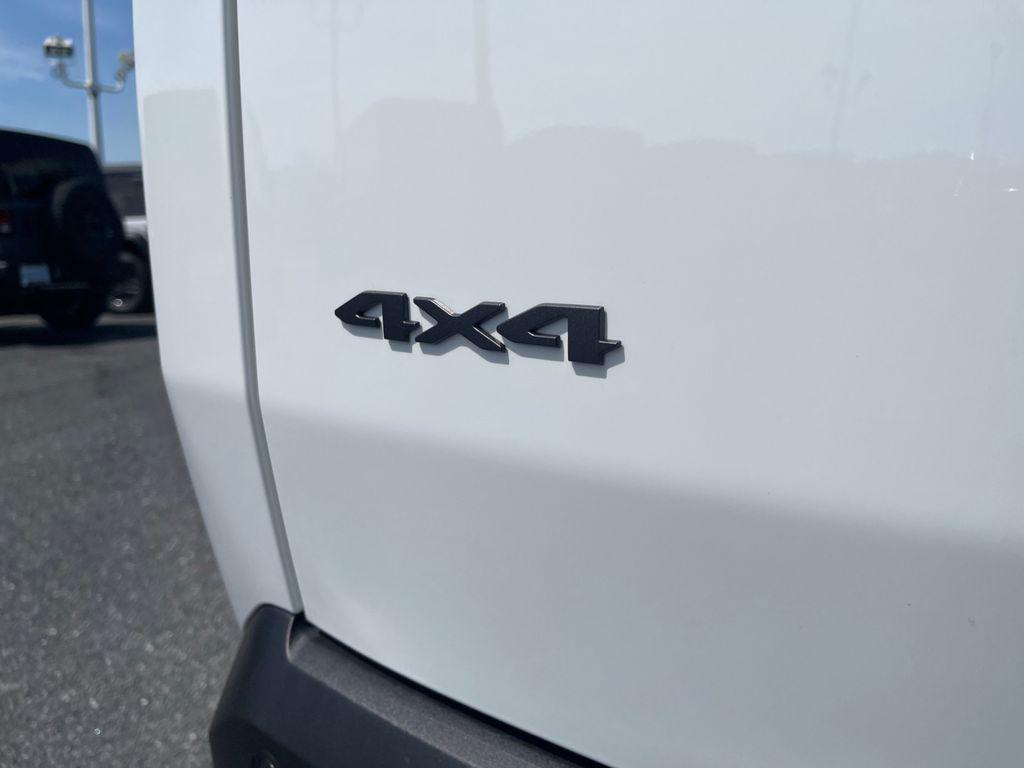new 2026 Jeep Cherokee car, priced at $43,332