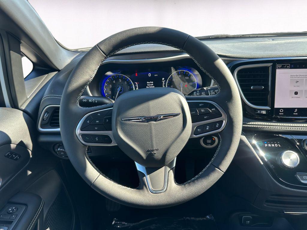 new 2026 Chrysler Pacifica car, priced at $39,016