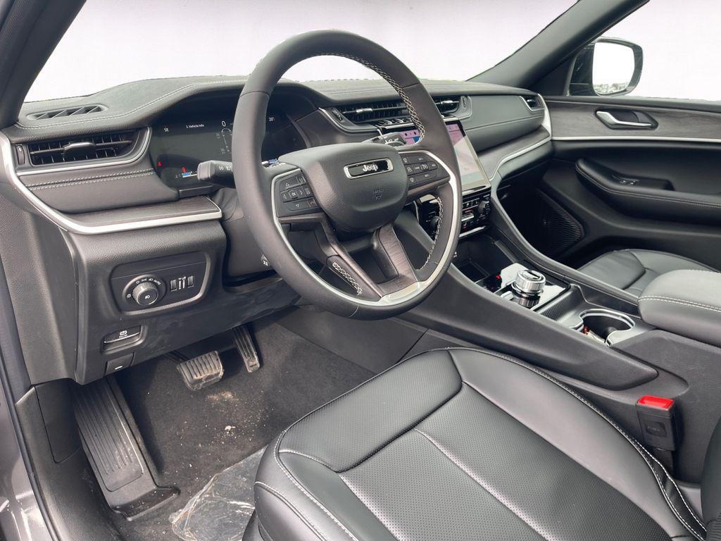 new 2025 Jeep Grand Cherokee L car, priced at $51,313