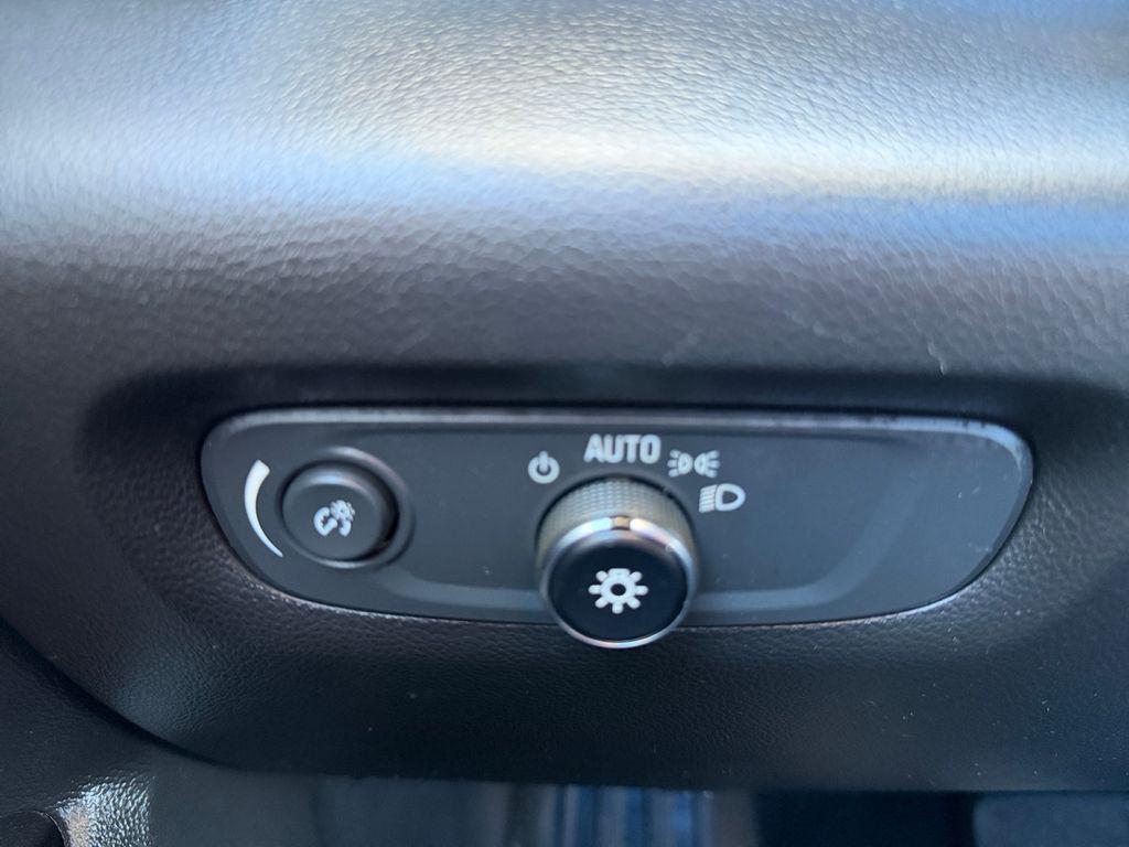 used 2021 Chevrolet Traverse car, priced at $22,000