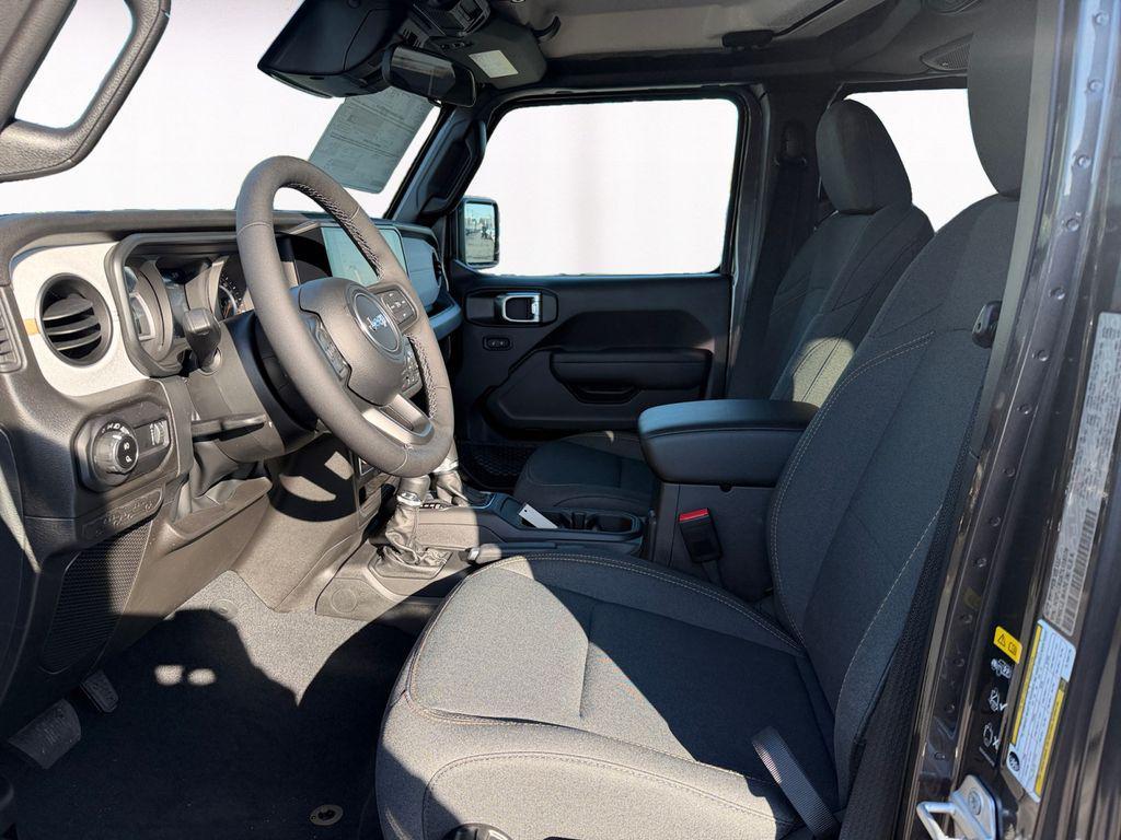 new 2026 Jeep Gladiator car, priced at $44,572