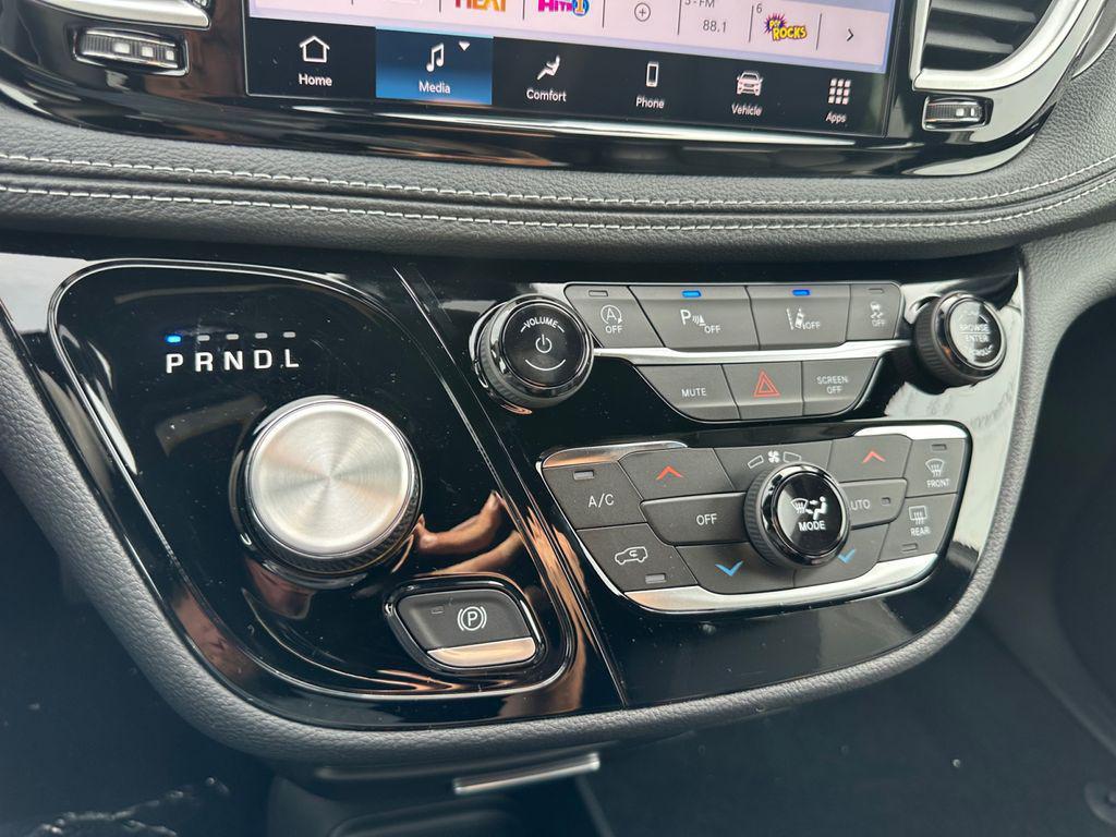 new 2026 Chrysler Pacifica car, priced at $38,178