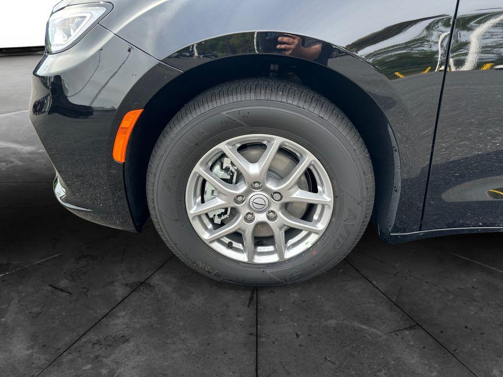 new 2026 Chrysler Pacifica car, priced at $38,178