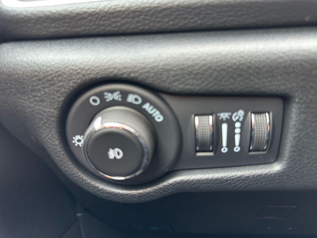 new 2026 Chrysler Pacifica car, priced at $38,178