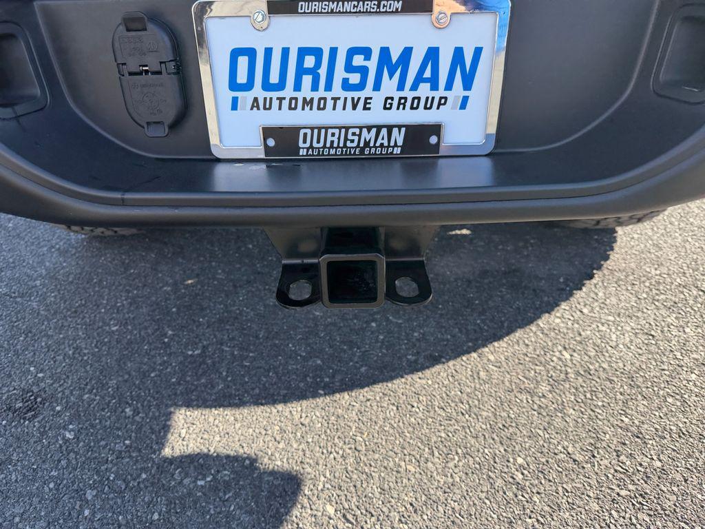 new 2026 Jeep Gladiator car, priced at $54,927