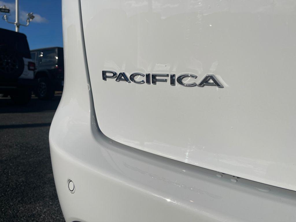 used 2025 Chrysler Pacifica car, priced at $32,500