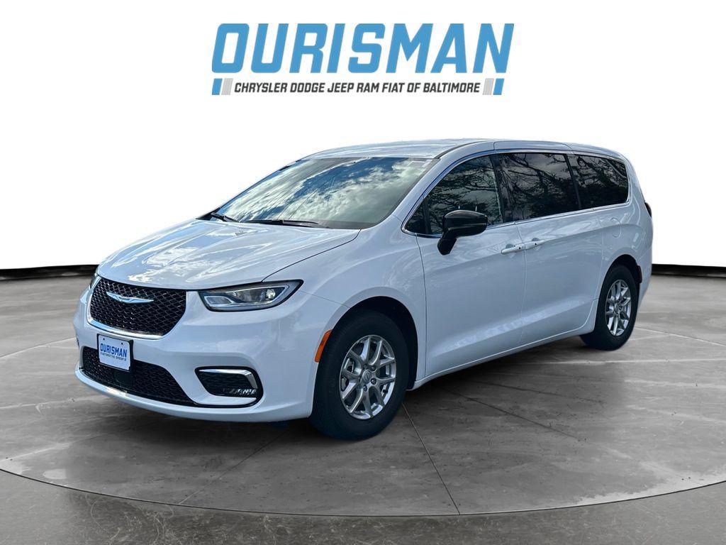 new 2026 Chrysler Pacifica car, priced at $35,205