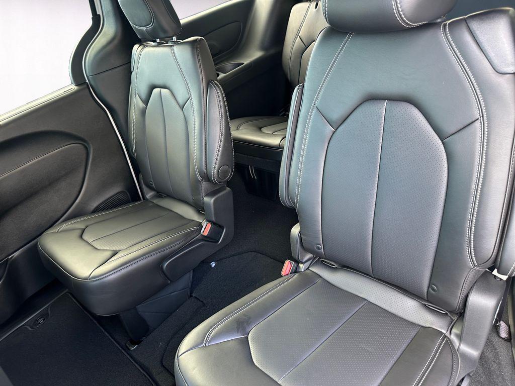 new 2026 Chrysler Pacifica car, priced at $35,205