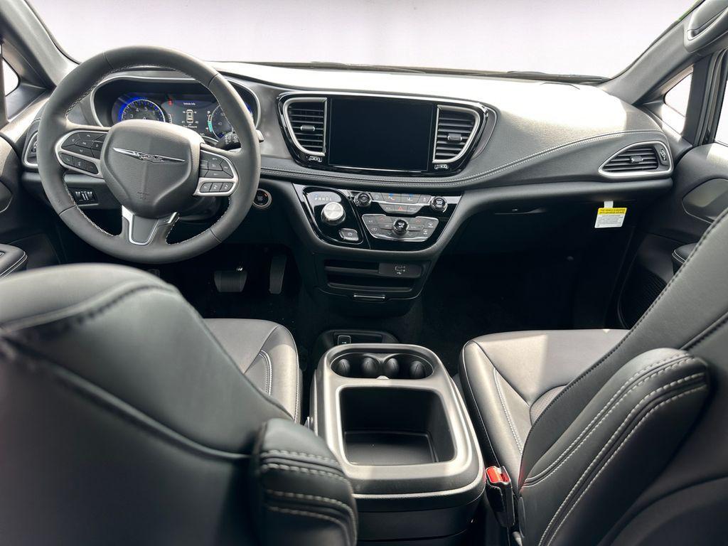 new 2026 Chrysler Pacifica car, priced at $41,036