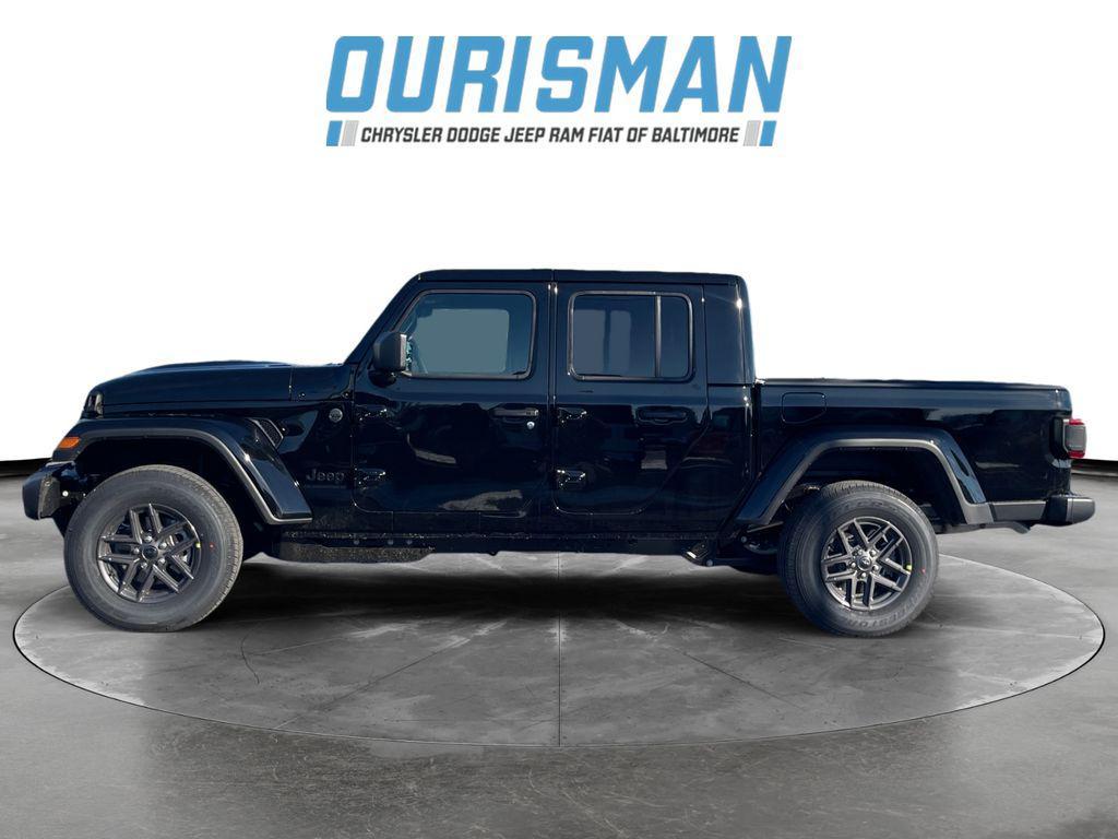 new 2026 Jeep Gladiator car, priced at $44,572