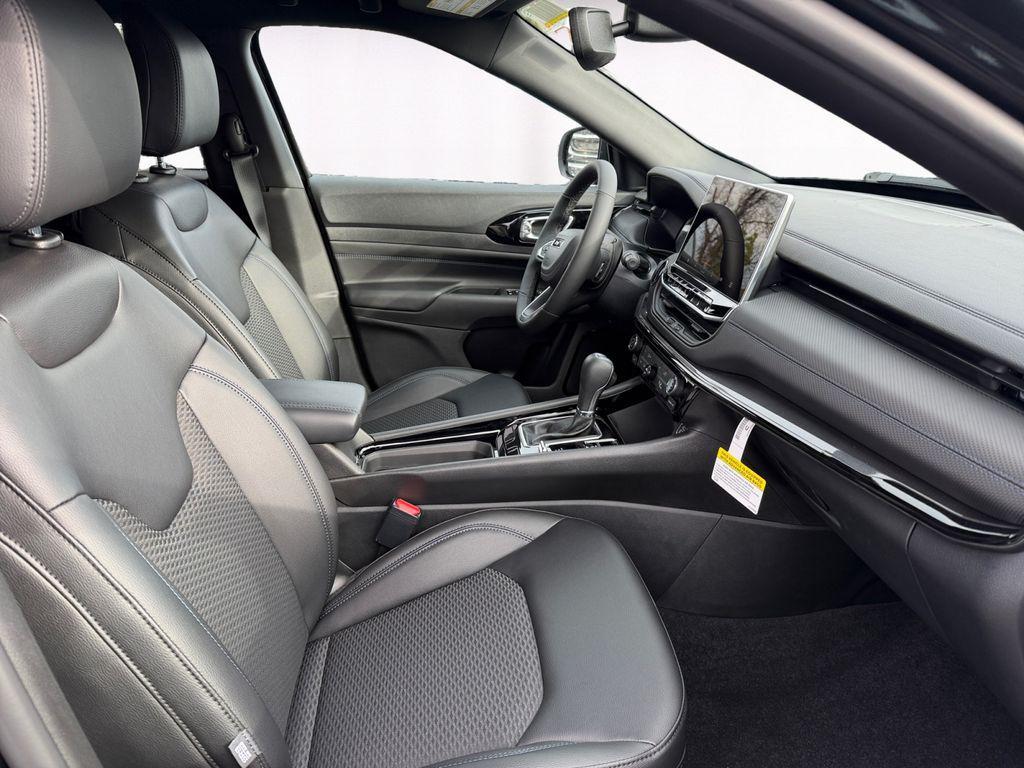 new 2026 Jeep Compass car, priced at $25,979