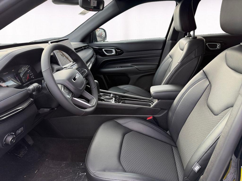 new 2026 Jeep Compass car, priced at $25,979