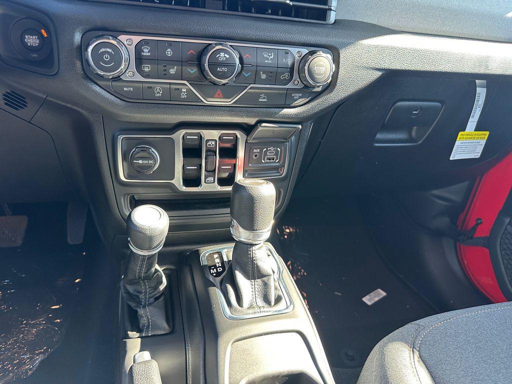 new 2026 Jeep Wrangler car, priced at $45,472