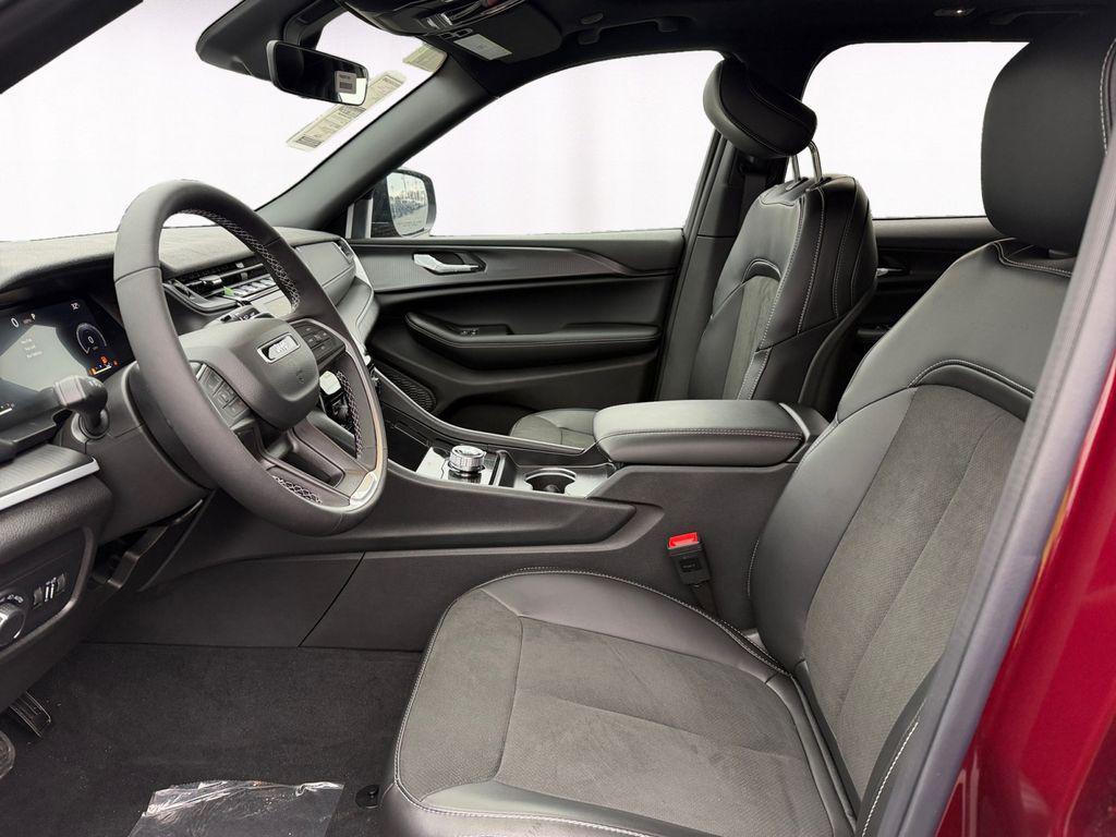 new 2025 Jeep Grand Cherokee car, priced at $36,491