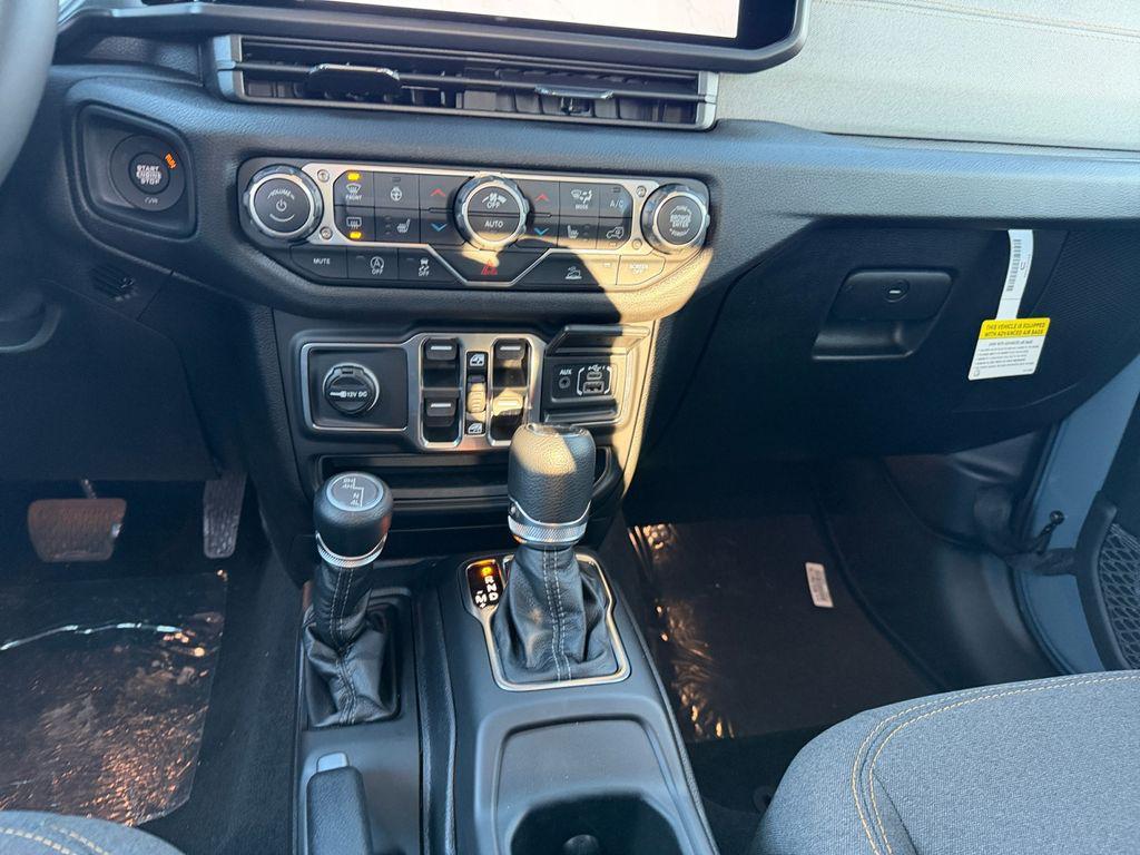 new 2026 Jeep Gladiator car, priced at $43,520