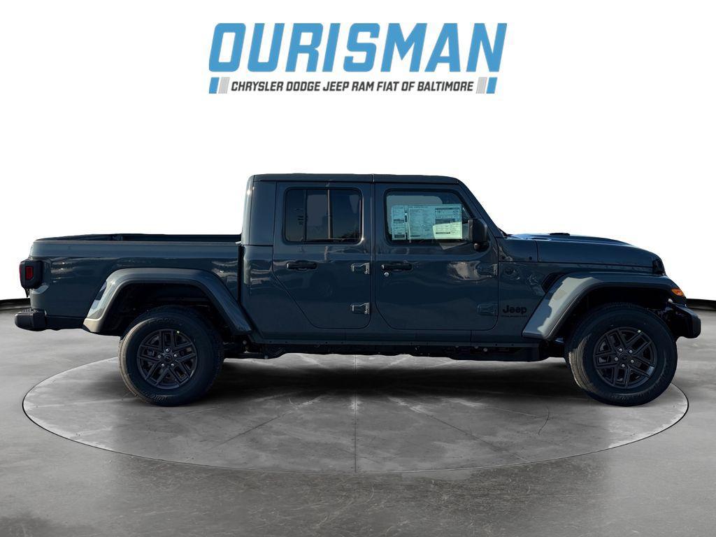 new 2026 Jeep Gladiator car, priced at $43,520