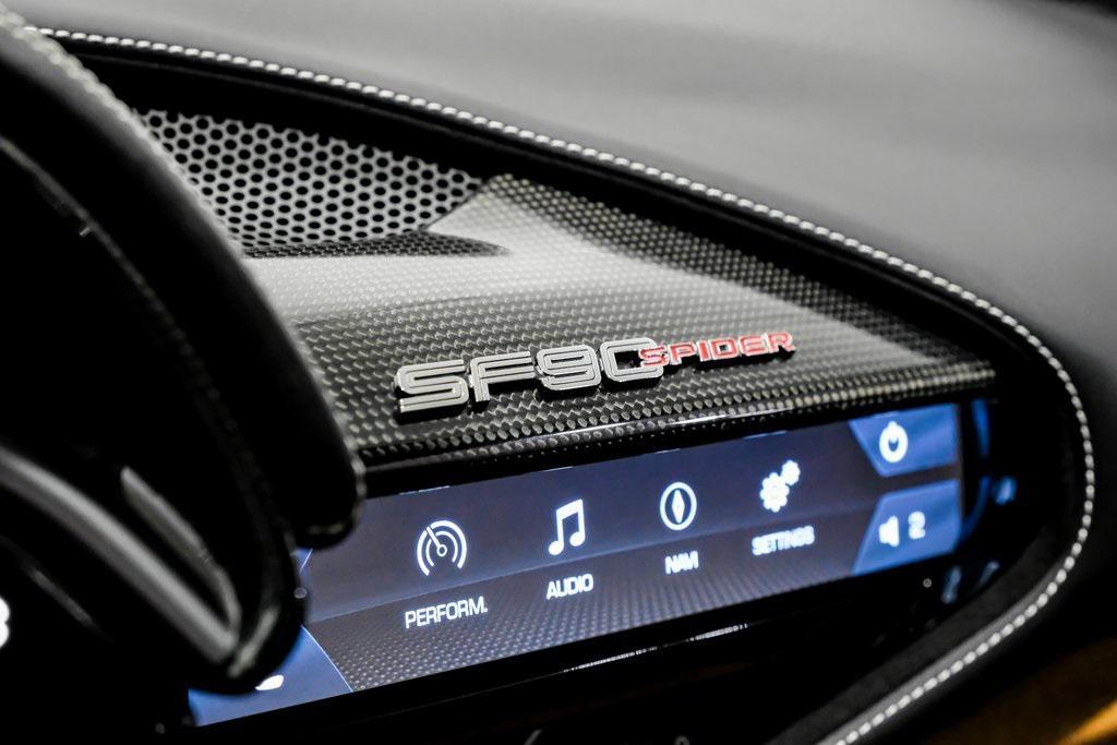 2022 Rosso Ferrari F1-75 Ferrari SF90 Spider