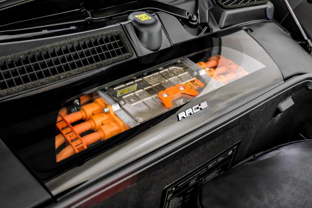 2022 Rosso Ferrari F1-75 Ferrari SF90 Spider