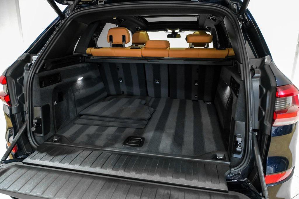 2023 Carbon Black Metallic BMW X5